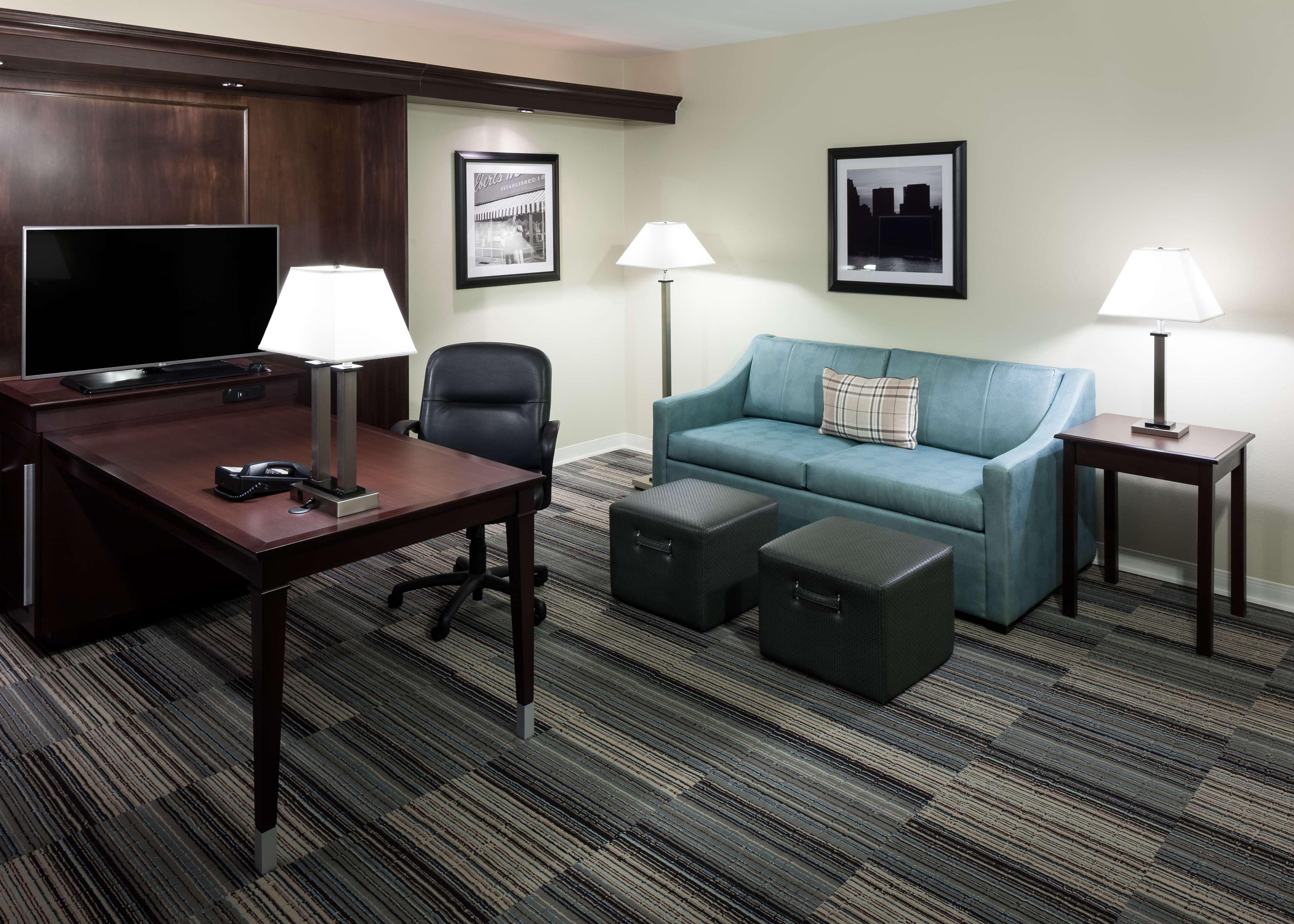 Hampton Inn & Suites Omaha-Downtown Exterior foto