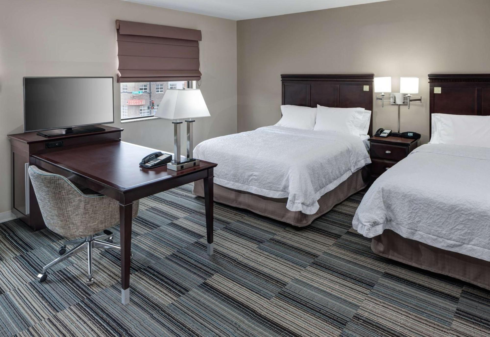 Hampton Inn & Suites Omaha-Downtown Exterior foto