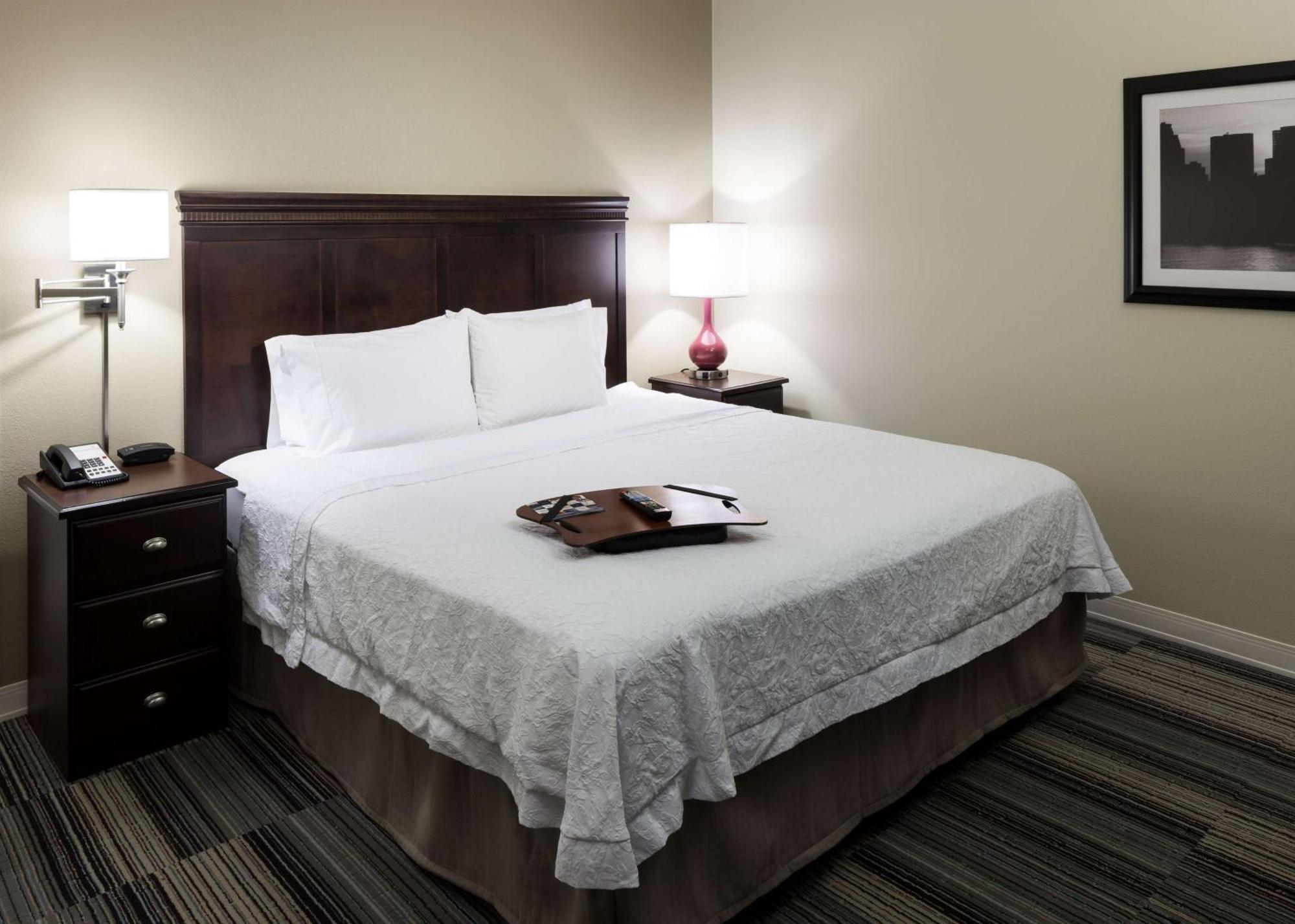 Hampton Inn & Suites Omaha-Downtown Exterior foto