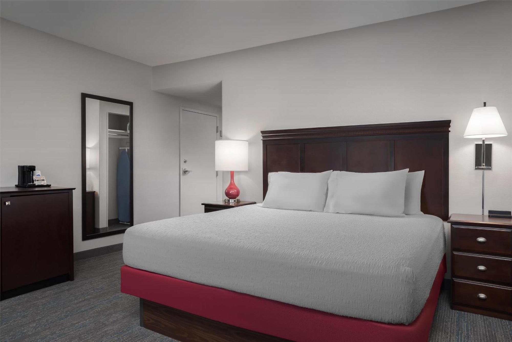 Hampton Inn & Suites Omaha-Downtown Exterior foto